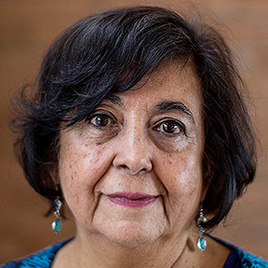 <em>Monica E. - Santiago</em>